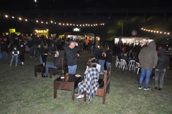 Cientos de tandilenses disfrutan de la Fiesta de San Patricio